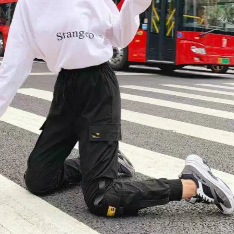 Pantalones cargo negros holgados de cintura alta para mujer