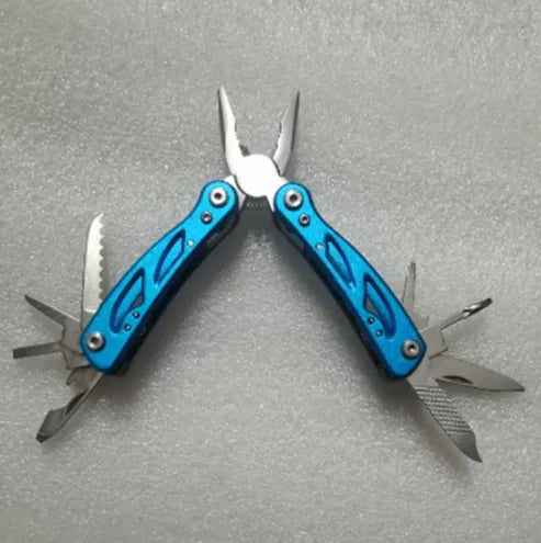 Alicates y cuchillo multifunción para exteriores