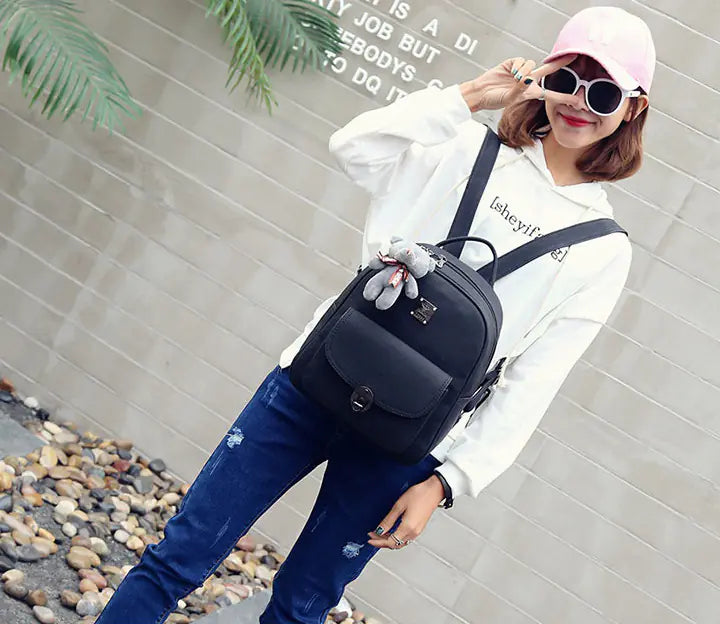 Mochila minimalista con diseño de doble hombro