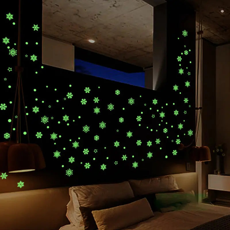 Pegatinas de pared de copos de nieve que brillan en la oscuridad para niños
