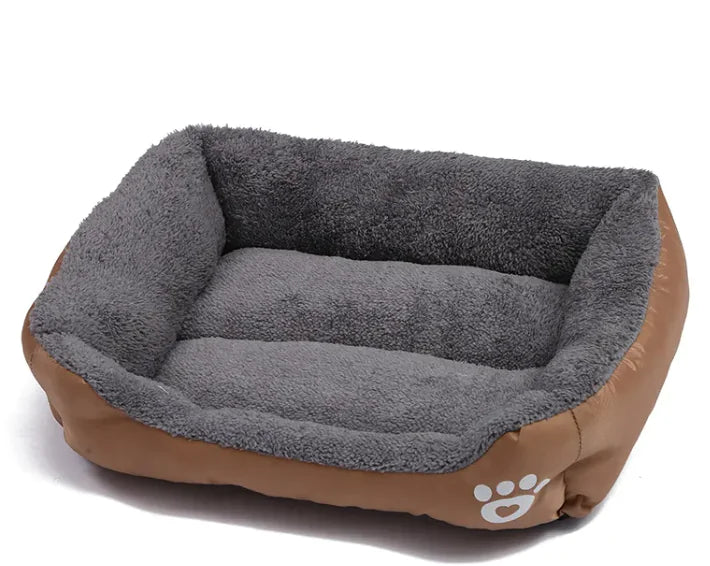 Cama cuadrada para mascotas