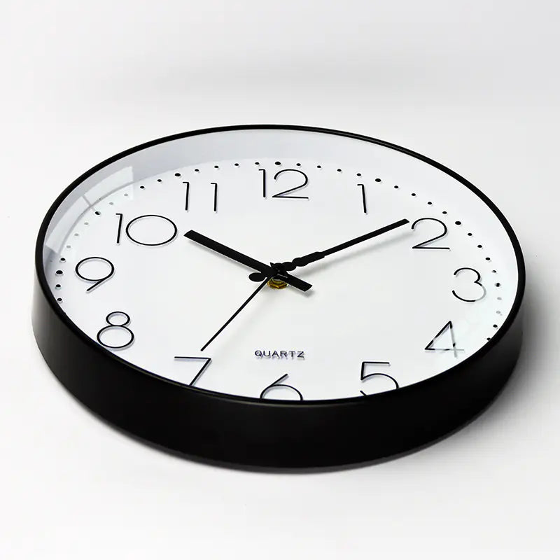Reloj de pared de cuarzo moderno con diseño creativo