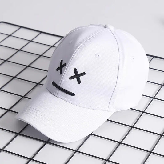 Gorra de béisbol de algodón bordada con diseño de sonrisa