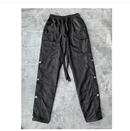 Pantalones cargo de pierna recta con cremallera y bolsillos con velcro