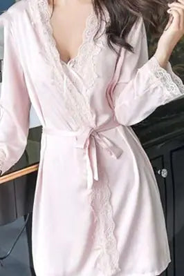 Conjunto de bata y pijama para mujer